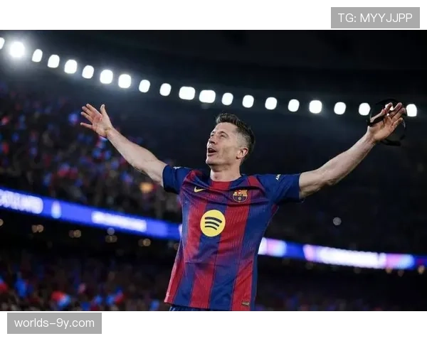 欧冠快讯:巴塞罗那客场2-2战平国际米兰,莱万多夫斯基梅开二度 欧冠快讯:巴塞罗那客场2-2战平国际米兰,莱万多夫斯基梅开二度